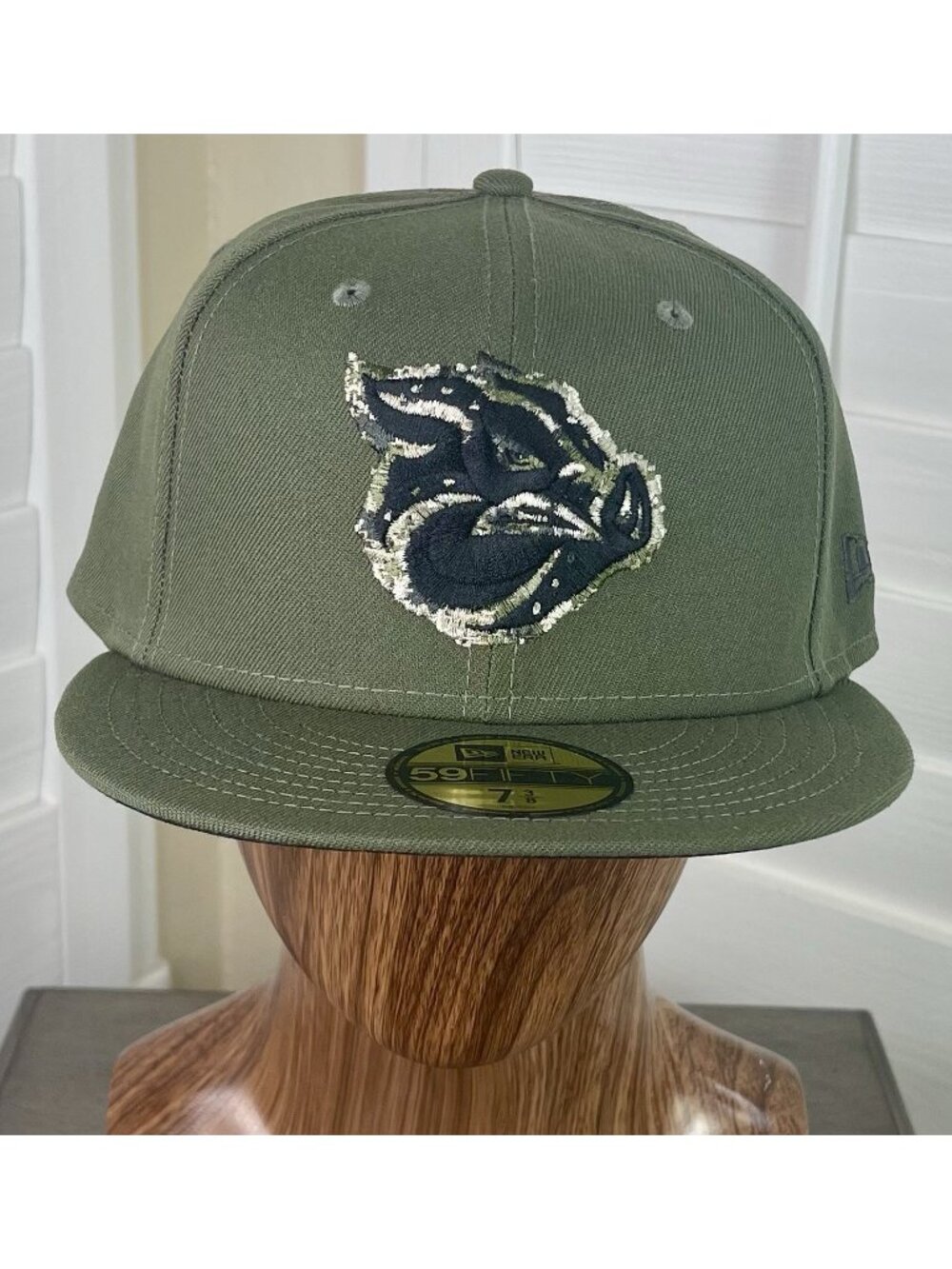 New Era 59Fifty MiLB Lehigh Valley Iron Pigs ‘Military’ Olive Fitted Hat 7 3/8